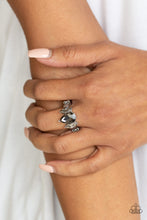 Load image into Gallery viewer, Yas Queen - Silver ring 2085
