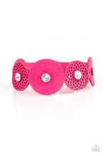 Load image into Gallery viewer, Poppin Popstar - Pink snap bracelet C010
