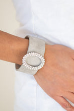 Load image into Gallery viewer, Center Stage Starlet - Silver urban bracelet C028
