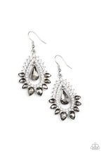 Load image into Gallery viewer, Boss Brilliance - Silver earring 590
