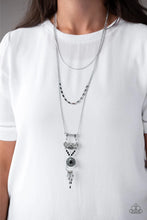 Load image into Gallery viewer, Wildland Wonderland - Black necklace 1676
