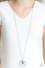 Load image into Gallery viewer, Chicly Geocentric - blue necklace 804
