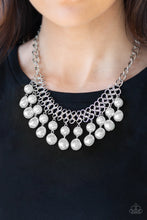 Load image into Gallery viewer, 5th Avenue Fleek - white necklace 749
