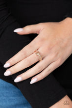 Load image into Gallery viewer, Daisy Dapper - Rose Gold ring 811
