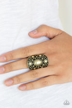 Load image into Gallery viewer, Maven Haven - Brass ring 816
