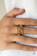 Load image into Gallery viewer, 5th Avenue Flash - Gold ring 1519
