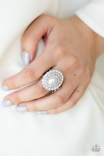 Load image into Gallery viewer, Sprinkle On The Shimmer - White ring E092
