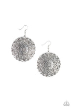 Load image into Gallery viewer, Mandala Mandalay - White earring 921
