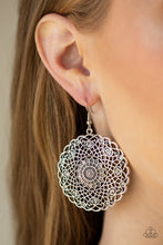Load image into Gallery viewer, Mandala Mandalay - White earring 921
