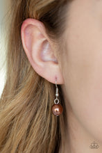 Load image into Gallery viewer, HEIR-headed - Brown necklace 2116
