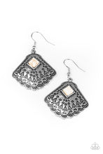 Load image into Gallery viewer, Mountain Mesa - White earring 1558
