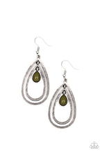 Load image into Gallery viewer, Drops of Color - Green earring 927
