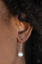 Load image into Gallery viewer, Sparkling Spectacle - white necklace 812

