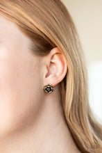 Load image into Gallery viewer, Best ROSEBUDS - Brass post earring 519
