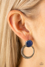 Load image into Gallery viewer, Glow Roll - Blue earring 938
