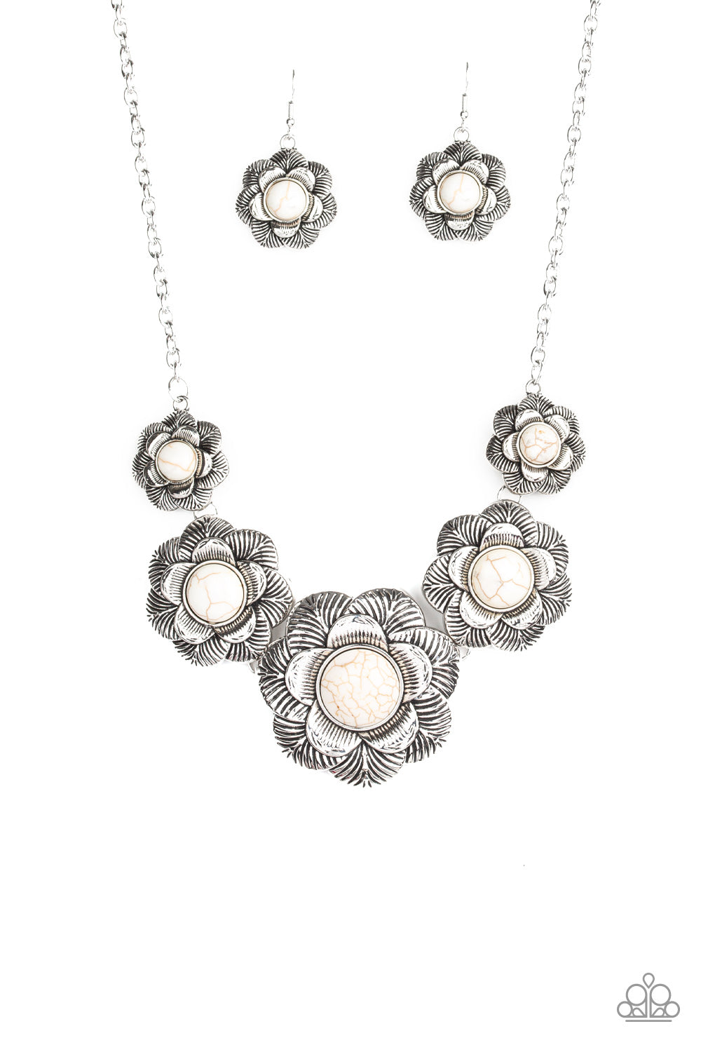Santa Fe Hills - White necklace B003