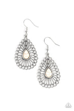 Load image into Gallery viewer, Simply Sedimentary - White earring C001
