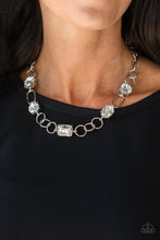 Load image into Gallery viewer, Urban District - White necklace 915
