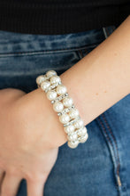 Load image into Gallery viewer, Glowing Glam - white bracelet 523
