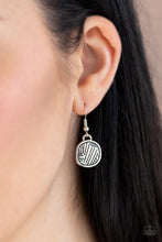 Load image into Gallery viewer, Metallic Patchwork - Silver necklace 1558
