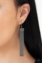 Load image into Gallery viewer, Twinkling Tapestry - Black earring 855
