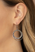 Load image into Gallery viewer, Metro Eclipse - black necklace 785
