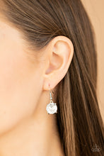 Load image into Gallery viewer, Iridescent Icing - white necklace 805
