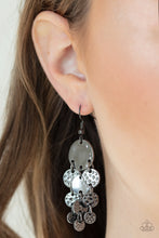 Load image into Gallery viewer, Do Chime In - Black earring 861
