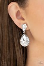 Load image into Gallery viewer, Aim For The MEGASTARS - White clip-on earring 1954
