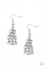 Load image into Gallery viewer, Demurely Divine - white earring D050

