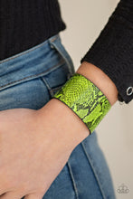 Load image into Gallery viewer, It’s a Jungle Out There - Green snap bracelet C028
