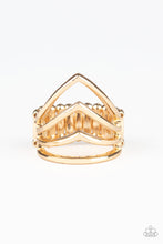 Load image into Gallery viewer, The Main Point - Gold ring 811
