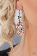 Load image into Gallery viewer, Stone Orchard - orange earring F028
