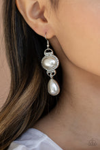 Load image into Gallery viewer, Icy Shimmer - White earring 592
