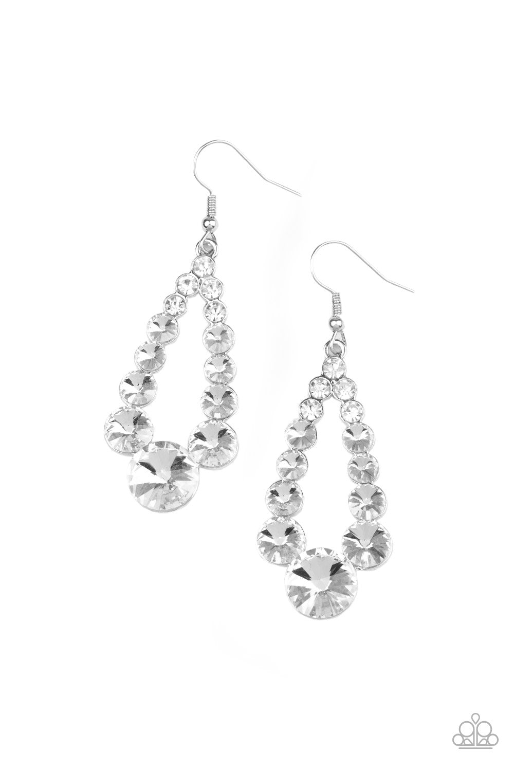 Here GLOWS Nothing! - white earring 788