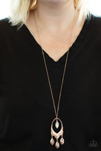 Load image into Gallery viewer, Royal Iridescence - rose gold necklace 791

