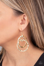 Load image into Gallery viewer, Modern Relic - Gold earring 864
