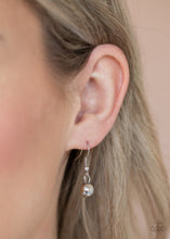 Load image into Gallery viewer, Hollywood Gossip - Black necklace 954
