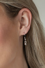 Load image into Gallery viewer, Empire State Elegance - Black necklace 970
