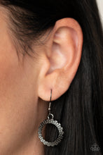 Load image into Gallery viewer, PIXEL Perfect - Black necklace 982

