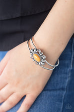 Load image into Gallery viewer, Serene Succulent - Orange hinge bracelet E097
