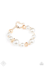 Load image into Gallery viewer, Glamour Gamble - Gold bracelet D028
