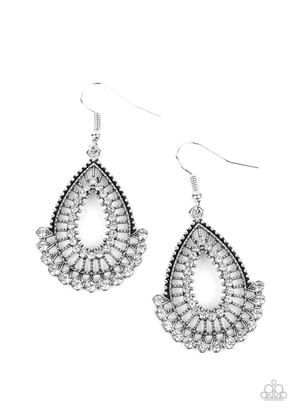 Castle Collection - White earring 838