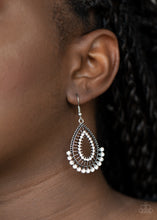 Load image into Gallery viewer, Castle Collection - White earring 838
