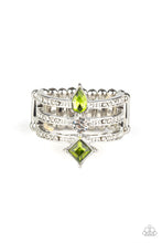Load image into Gallery viewer, Triple Throne Twinkle - Green ring 988
