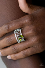 Load image into Gallery viewer, Tilted Twinkle - Green ring 977

