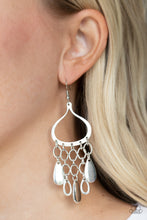 Load image into Gallery viewer, Lure Away - Silver earring 1501
