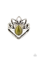 Load image into Gallery viewer, Serene Scene - Green ring 1836
