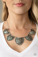 Load image into Gallery viewer, Garden Pixie - Silver necklace 1584
