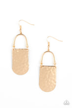 Load image into Gallery viewer, Resort Relic - Gold earring 1591

